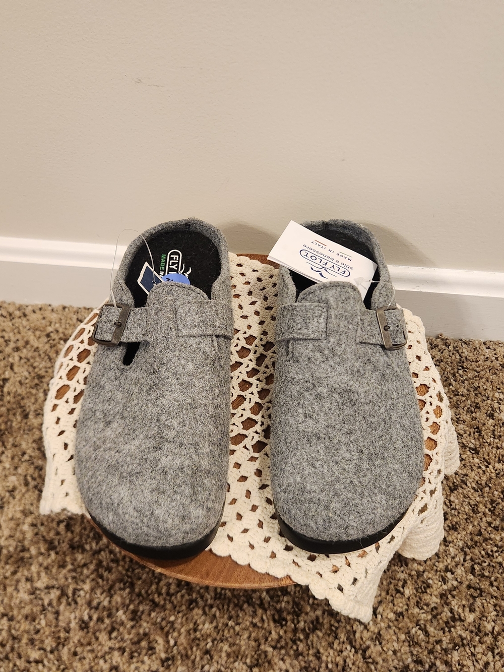Fly Flot Women's Size 7.5 Gray Felt Slip-On Clogs / Mules with Buckle NEW W TAGS - Picture 6 of 14